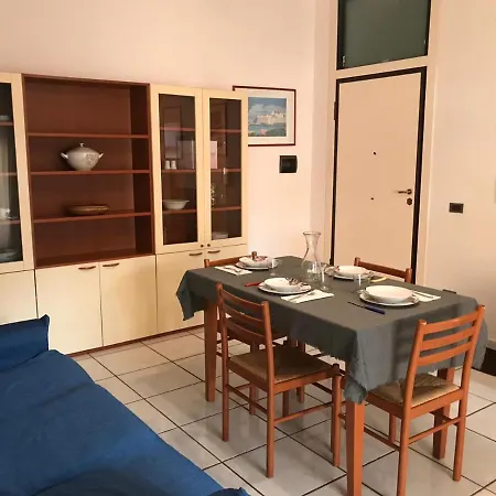 Aparthotel Trilocale Lalla Sul Mare *